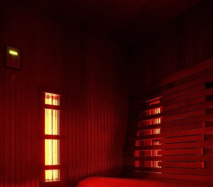 Behandelruimte met warm rood infrarood licht